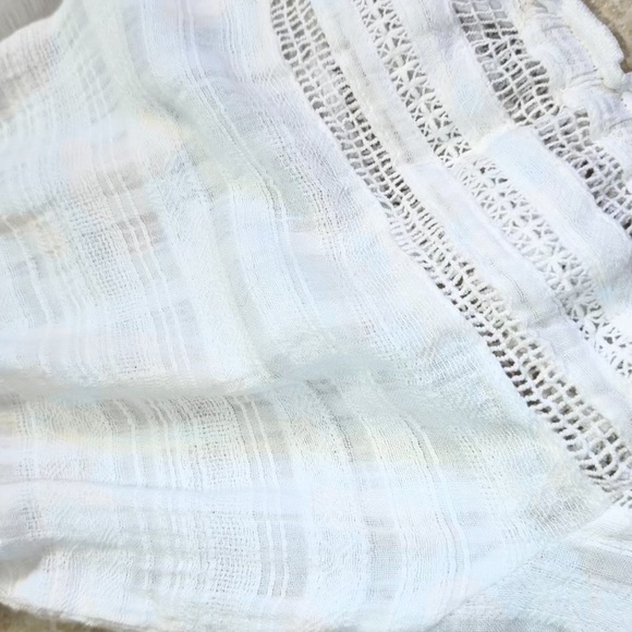 BB DAKOTA  boutique white gauze off shoulder romper women’s size medium - Picture 15 of 17